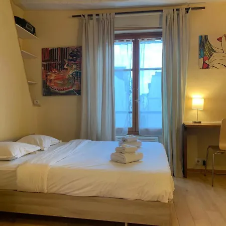 Republique - Reaumur Charming Large Studio