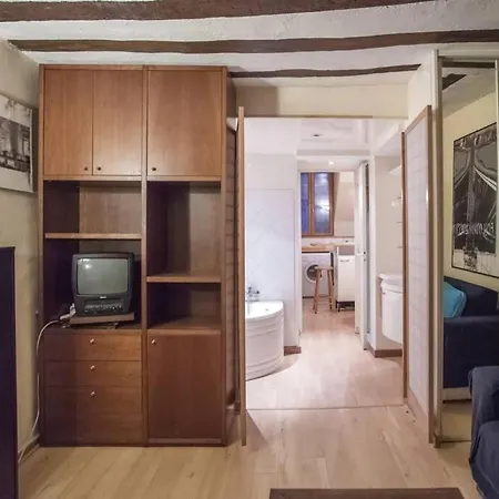 Republique - Reaumur Charming Large Studio Appartamento *